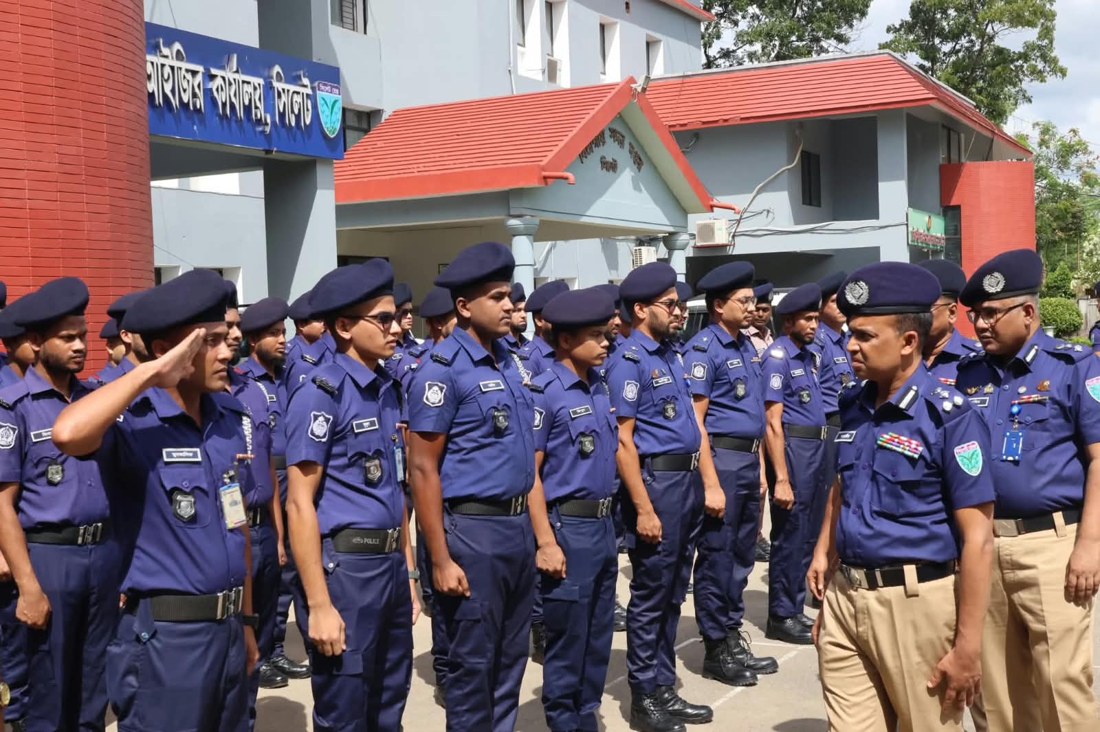 সিলেট রেঞ্জের নতুন ডিআইজি হিসেবে দায়িত্ব নিলেন মোহাম্মদ জাহাঙ্গীর হোসেন