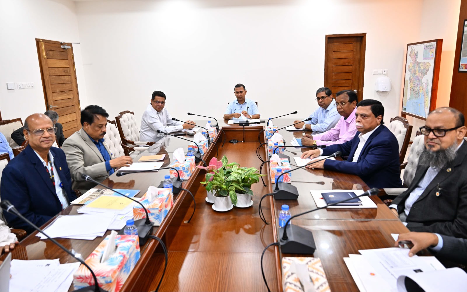 গুলশান-ধানমণ্ডি- নিকেতন লেকের দূষণ রোধে সমন্বিত উদ্যোগের নির্দেশ প্রধানমন্ত্রীর