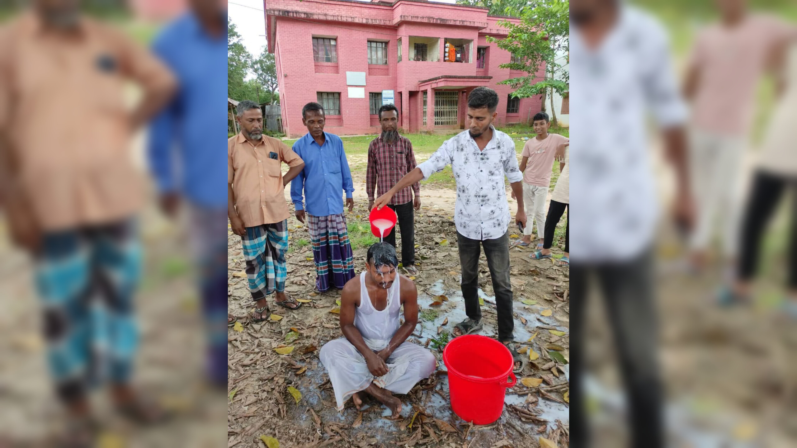 রামগড়ে ভিন্নধর্মী সচেতনতা: ৭ বছর জুয়ায় নিঃস্ব হয়ে দুধ গোসলে পাপমুক্তির শপথ সজীবের